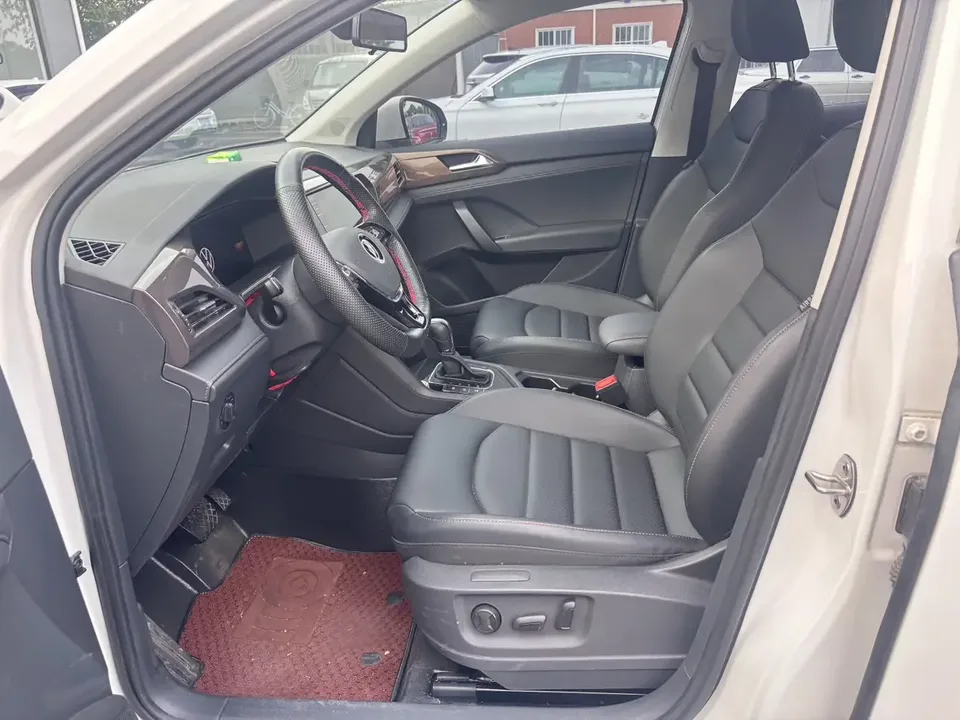 Volkswagen Tharu tuyue 2022 280TSI 2WD Deluxe Edition 2023 — thumbnail 5