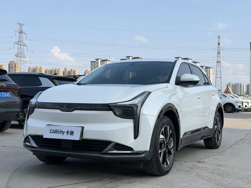 Hozon Neta U NezhaU 2023 U- 400 U Show Edition 2024 — photo 1, buy with delivery to Moscow