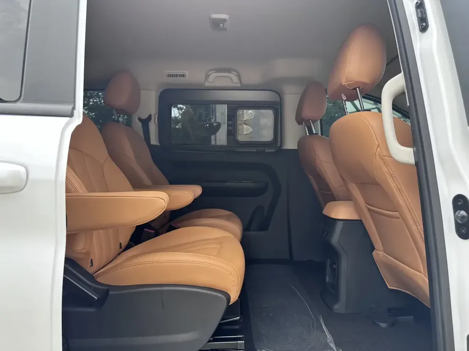 BAW Ruisheng Ace M7 Ruisheng Ace M7 2026 2.0L luxury automatic long axis 7 seats 2026 — миниатюра 5