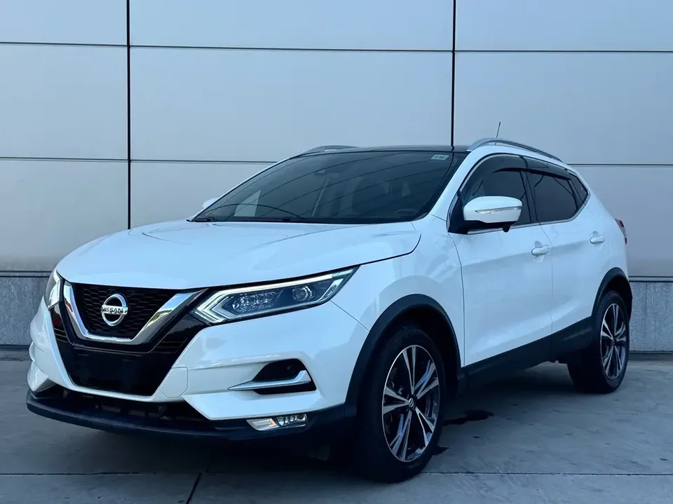 Nissan Qashqai Qashqai 2022 2.0L XV Prem. Deluxe Edition 2022 — photo 1, buy with delivery to Moscow