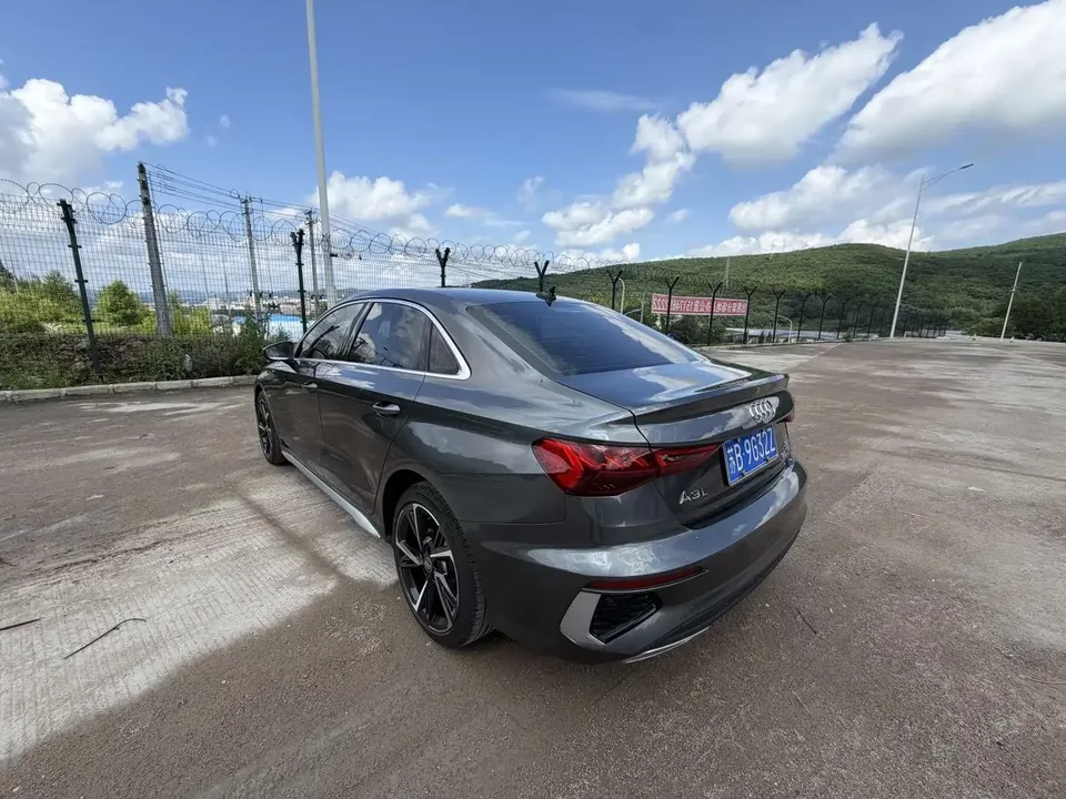 Audi A3 Audi A3 2022 Sportback 35 TFSI Stylish and sporty 2022 — thumbnail 2
