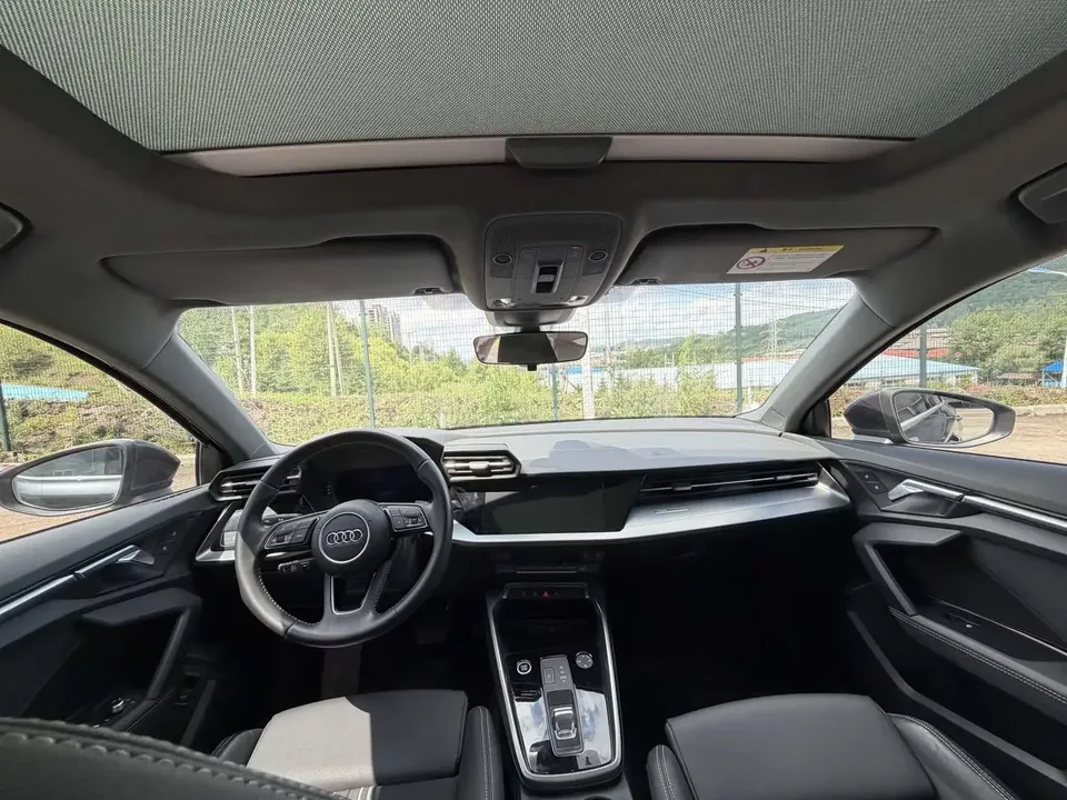 Audi A3 Audi A3 2022 Sportback 35 TFSI Stylish and sporty 2022 — thumbnail 4