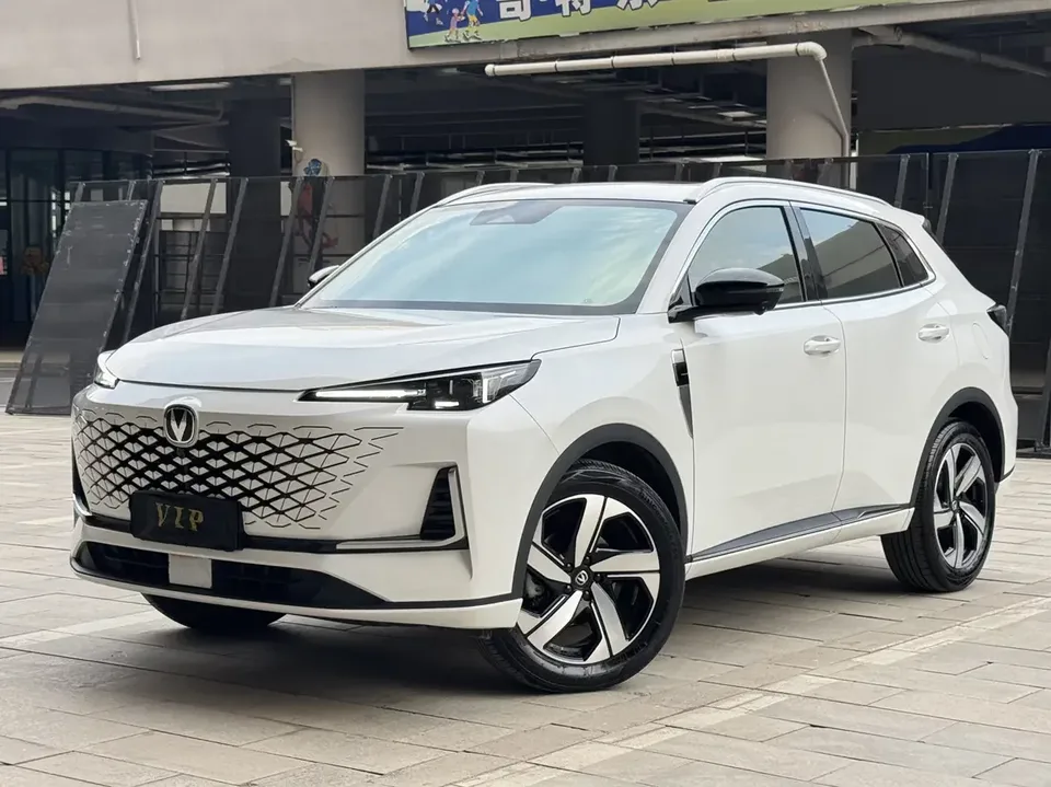 Changan CS55 Plus Changan CS55 PLUS 2024 The third generation 1.5T DCT premium model 2024 — photo 1, buy with delivery to Moscow