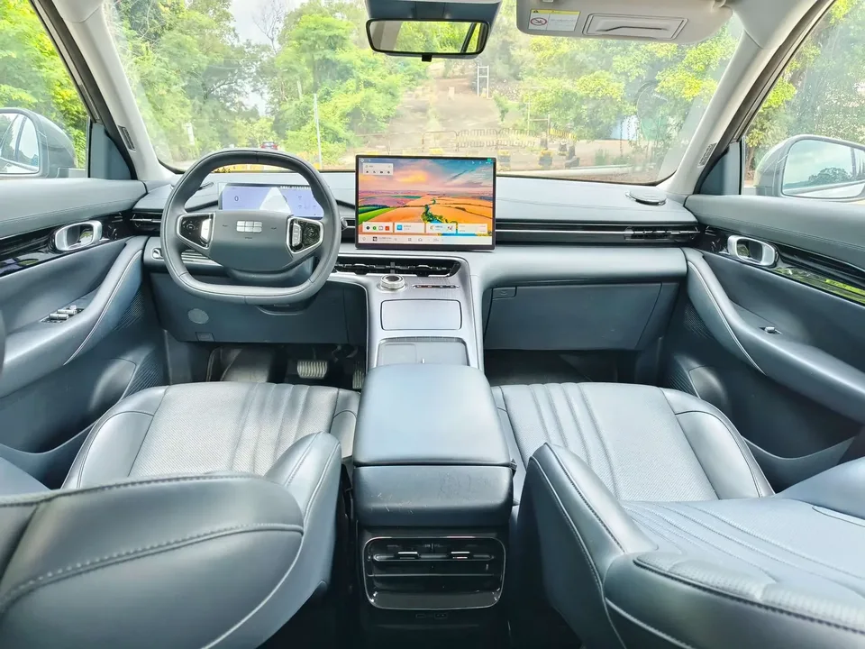 Geely Galaxy E5 Galaxy E5 2024 530km long-distance version 2025 — thumbnail 4