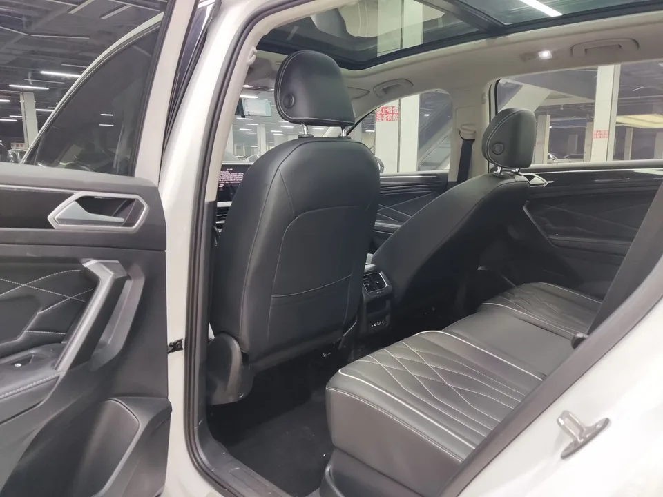 Volkswagen Tiguan L Tiguan L 2023 280TSI Limited Edition 2022 — thumbnail 5