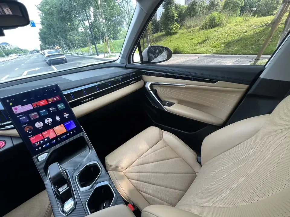 Geely Atlas L Boyue L 2023 1.5TD DCT Premium 2023 — thumbnail 3