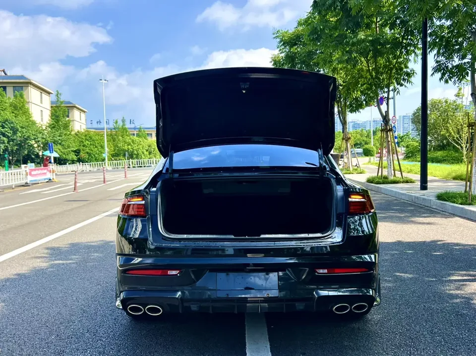 Geely Preface Xing Rui 2026 1.5T Dongfangyao Kunlun Edition 2026 — миниатюра 2
