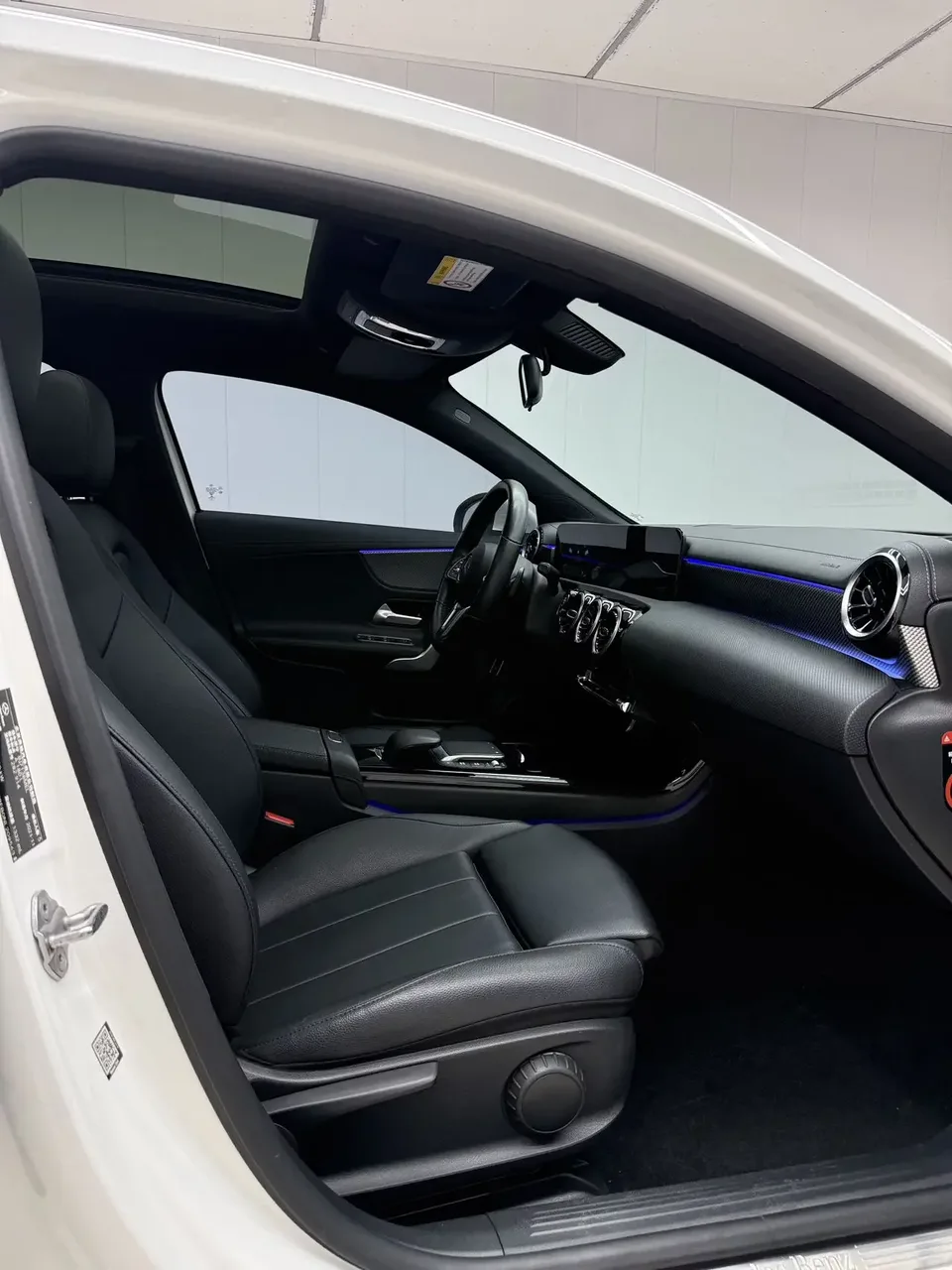 Mercedes-Benz Klasa A Mercedes Benz A Class 2022 A 180 L Sports Sedan 2022 — thumbnail 5