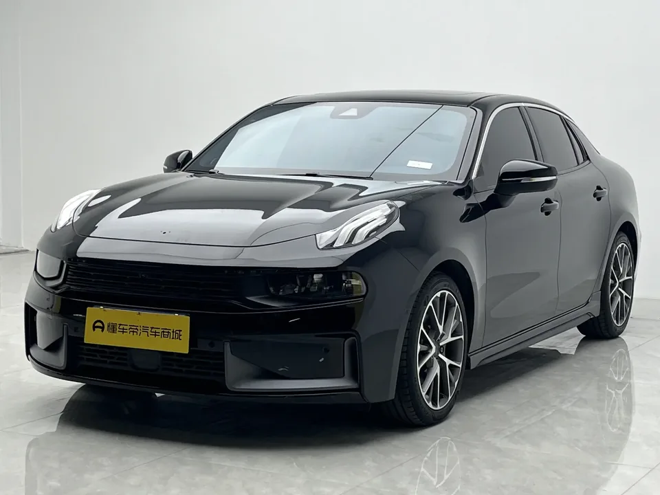 Lynk & Co 03 Lynk & Co 03 2022 1.5TD DCT Jin Pro 2022 — photo 1, buy with delivery to Moscow