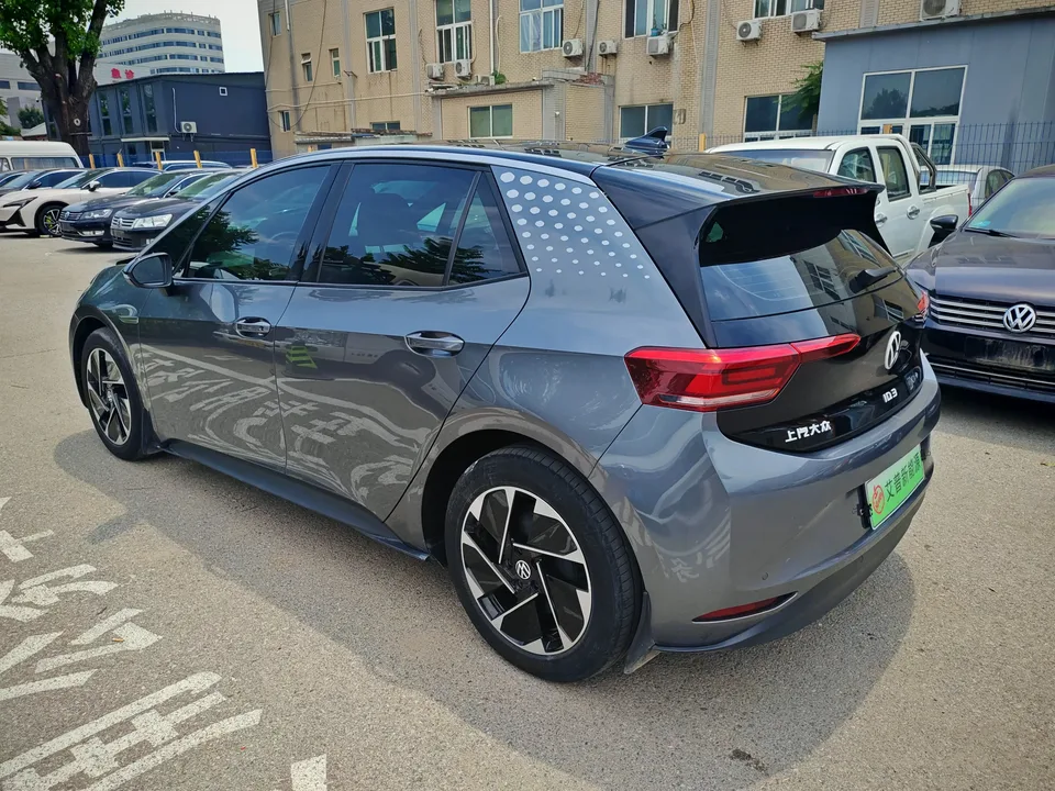 Volkswagen ID.3 Volkswagen ID.3 2024 Outstanding Edition 2024 — thumbnail 2