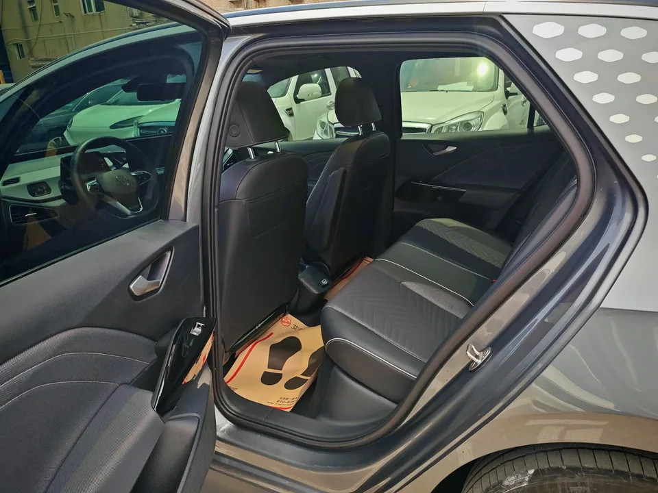 Volkswagen ID.3 Volkswagen ID.3 2024 Outstanding Edition 2024 — thumbnail 5