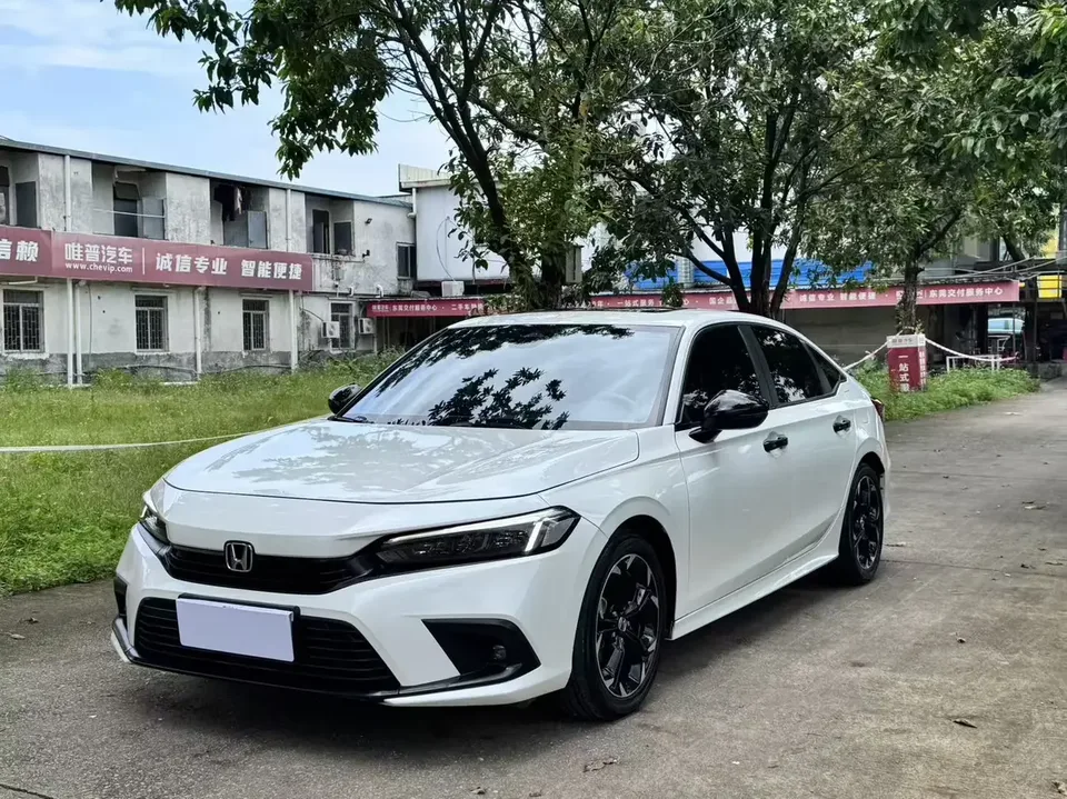 Honda CIVIC Civic 2022 240TURBO CVT Fuel Edition 2022 — photo 1, buy with delivery to Moscow