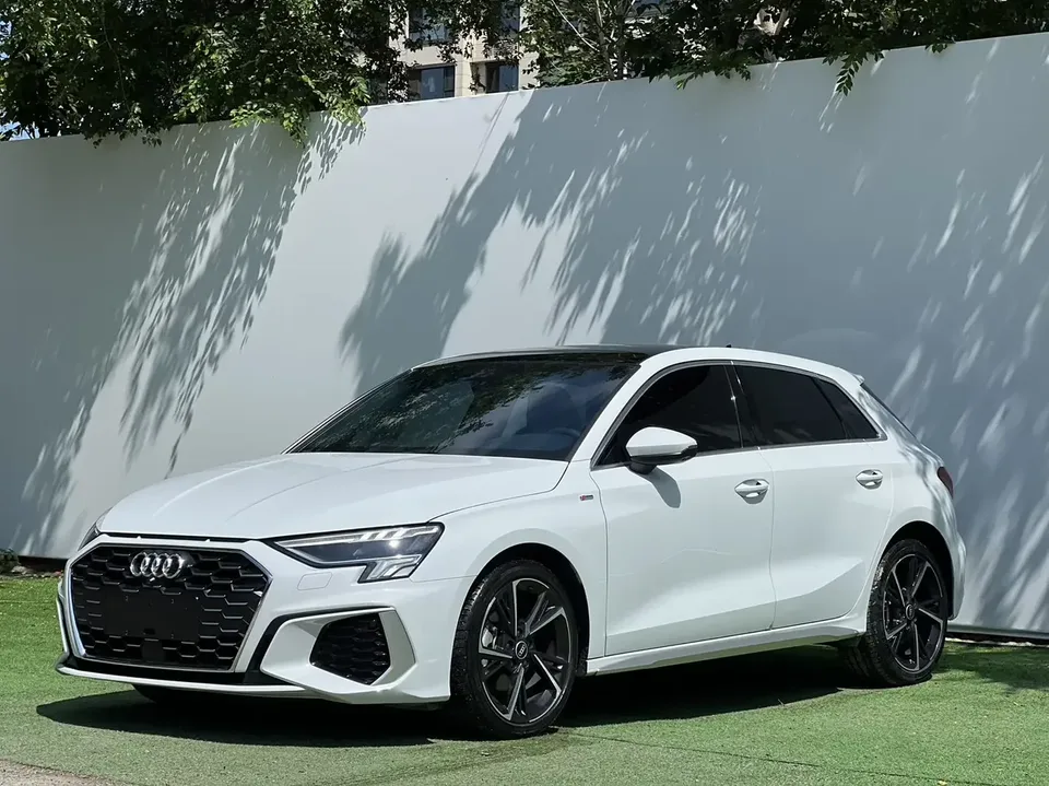Audi A3 Audi A3 2023 Sportback 35 TFSI facelift: stylish and sporty 2023 — фото 1, купить с доставкой в Москву