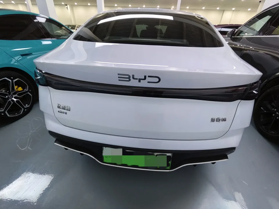 BYD Seal 06DM Seal 06DM 2024 DM-i 80KM Deluxe 2024 — thumbnail 2