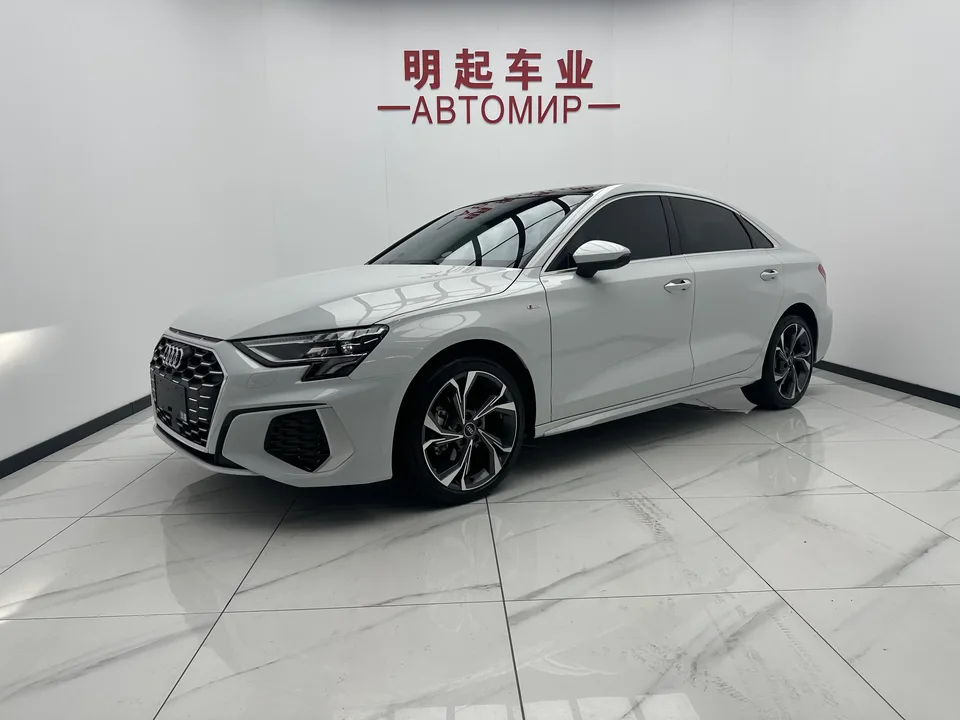 Audi A3 Audi A3 2023 A3L Limousine 35 TFSI Luxury Sports 2023 — photo 1, buy with delivery to Moscow