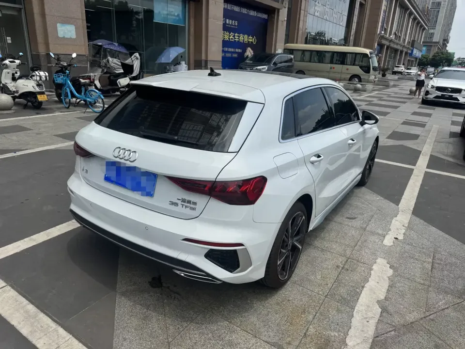 Audi A3 Audi A3 2023 Sportback 35 TFSI Stylish and sporty 2023 — thumbnail 2
