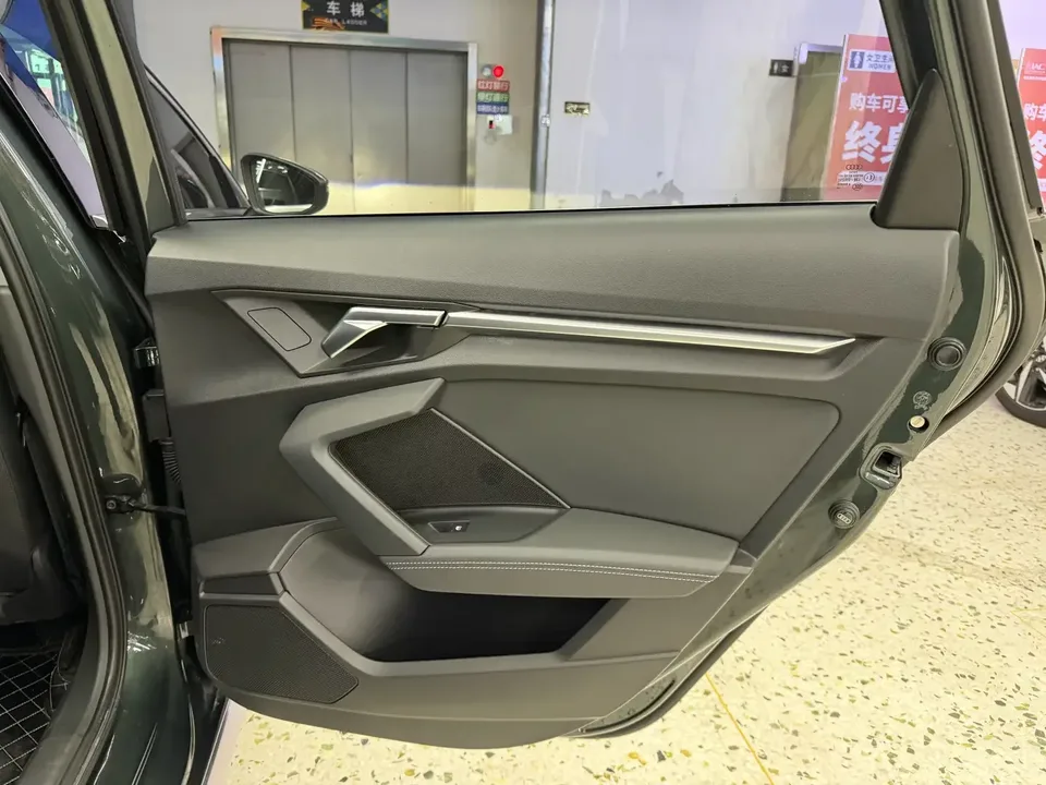 Audi A3 Audi A3 2023 A3L Limousine 35 TFSI facelift: stylish and sporty 2023 — thumbnail 4