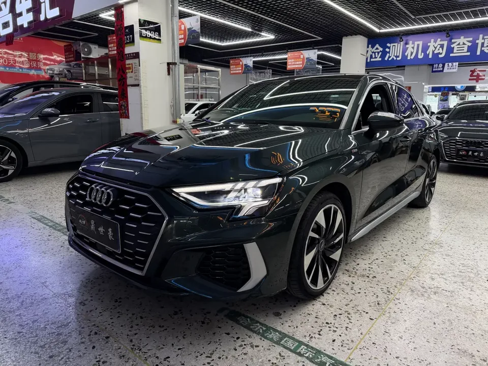 Audi A3 Audi A3 2023 A3L Limousine 35 TFSI facelift: stylish and sporty 2023 — photo 1, buy with delivery to Moscow