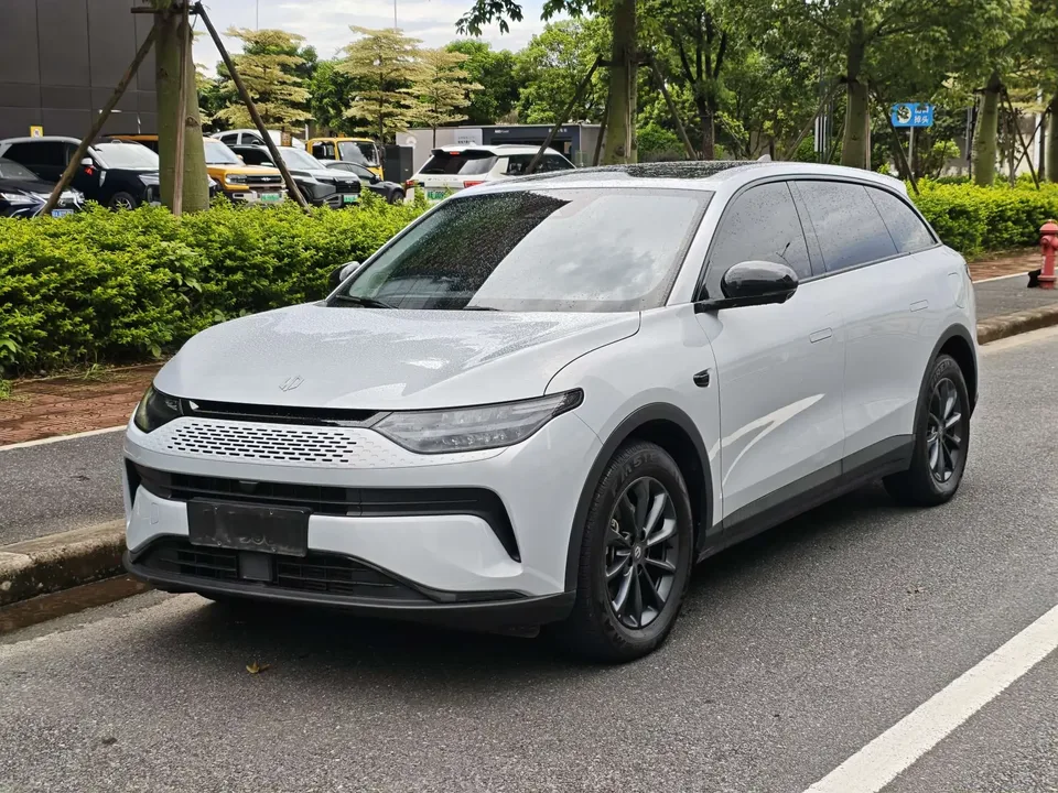 Leapmotor Zero running C11 Zero running C11 2023 Extended Range 180 Comfort Edition 2023 — photo 1, buy with delivery to Moscow