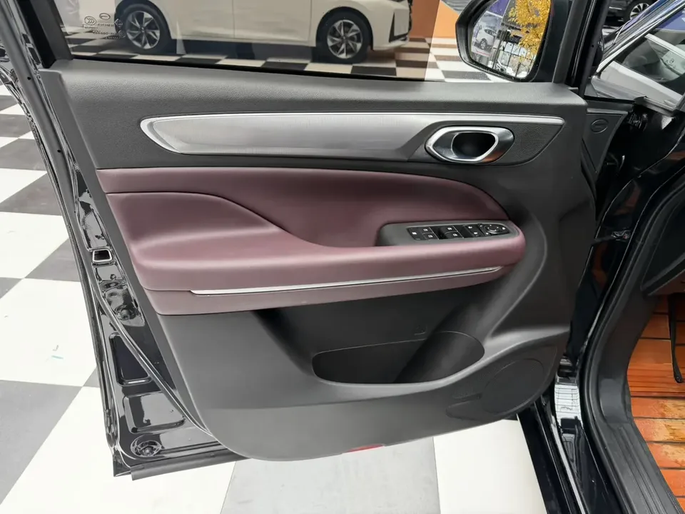 GAC Trumpchi M6 Trumpchi M6 2021 Pro 270T Automatic Premium Edition 2022 — thumbnail 3