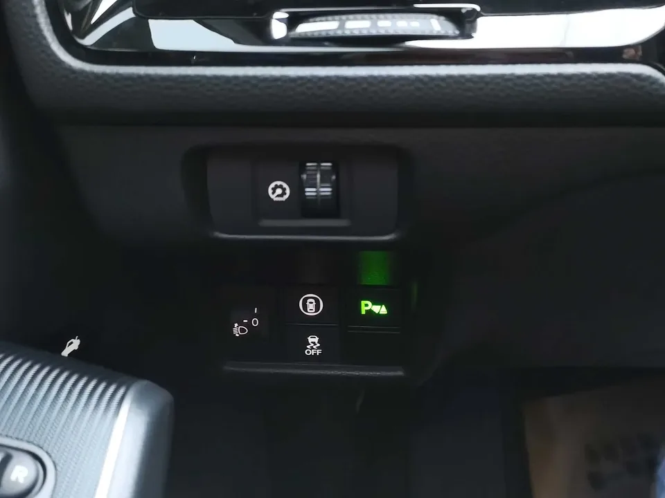 Honda Integra Style 2023 240TURBO CVT Deluxe Edition 2024 — thumbnail 4