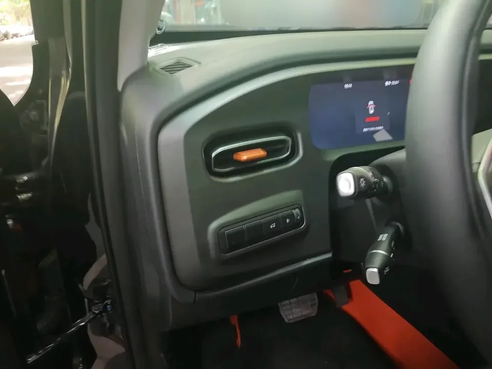 BAIC Beijing Off-road BJ30 Beijing Off-road BJ30 2026 Traveler 1.5T DCT Advanced Edition 2026 — thumbnail 4