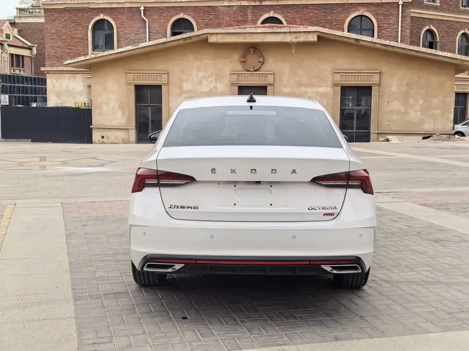 Skoda Octavia Octavia 2022 PRO TSI280 DSG Premium Edition 2022 — thumbnail 2