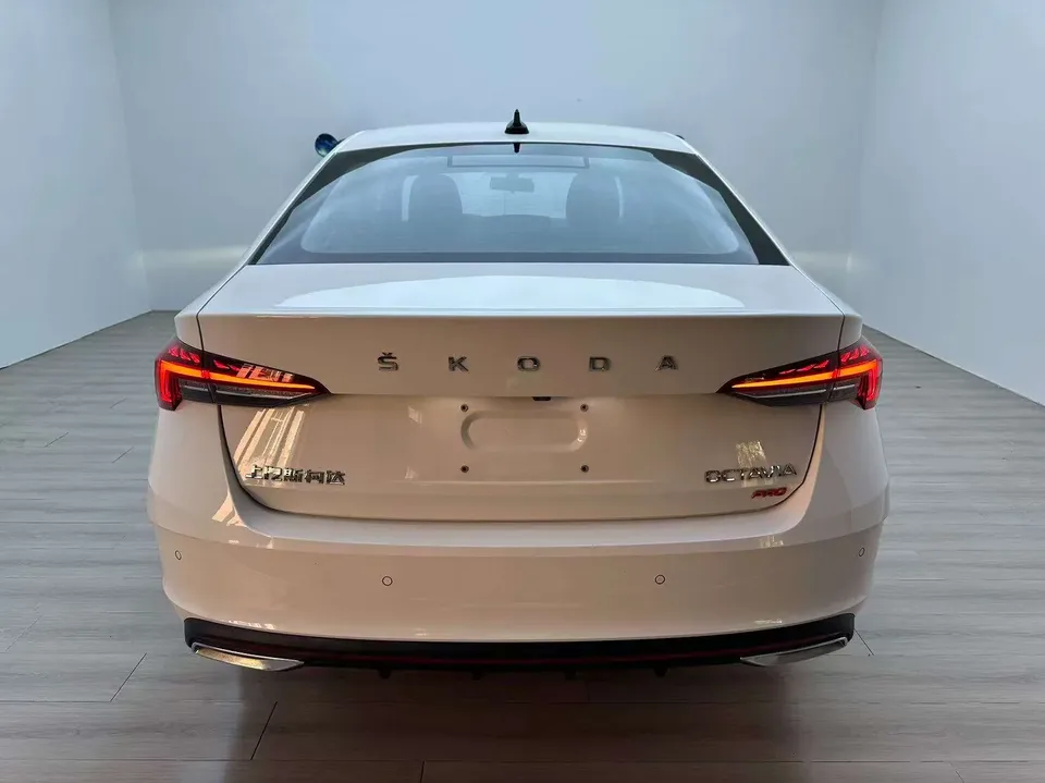 Skoda Octavia Octavia 2022 PRO TSI280 DSG Premium Edition 2022 — thumbnail 2
