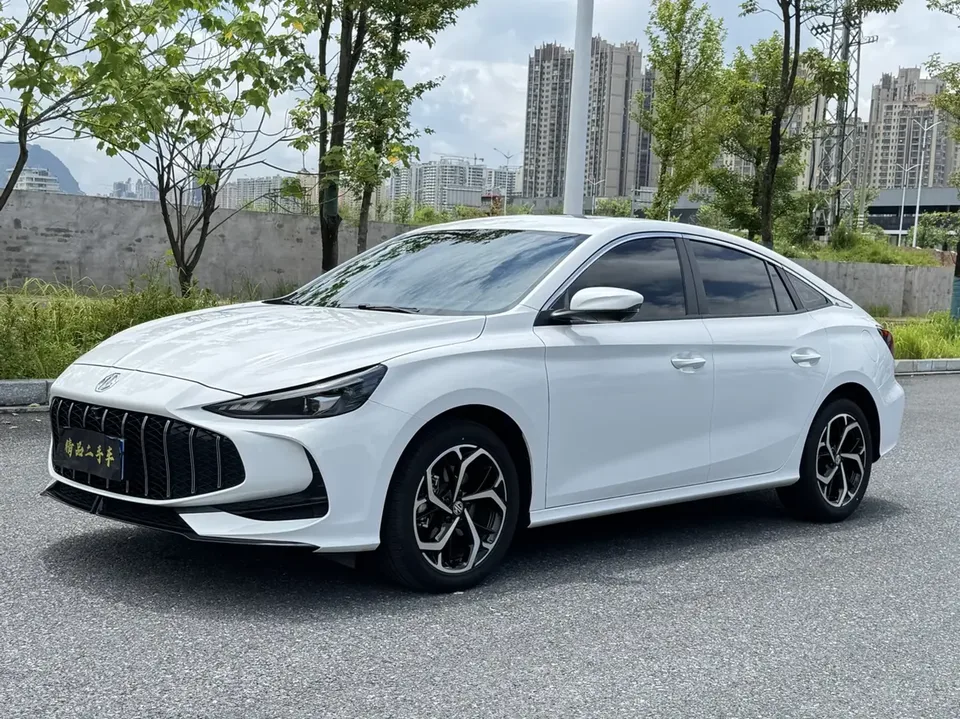 MG 5 MG5 2025 300TGI Global Flagship Edition 2025 — photo 1, buy with delivery to Moscow