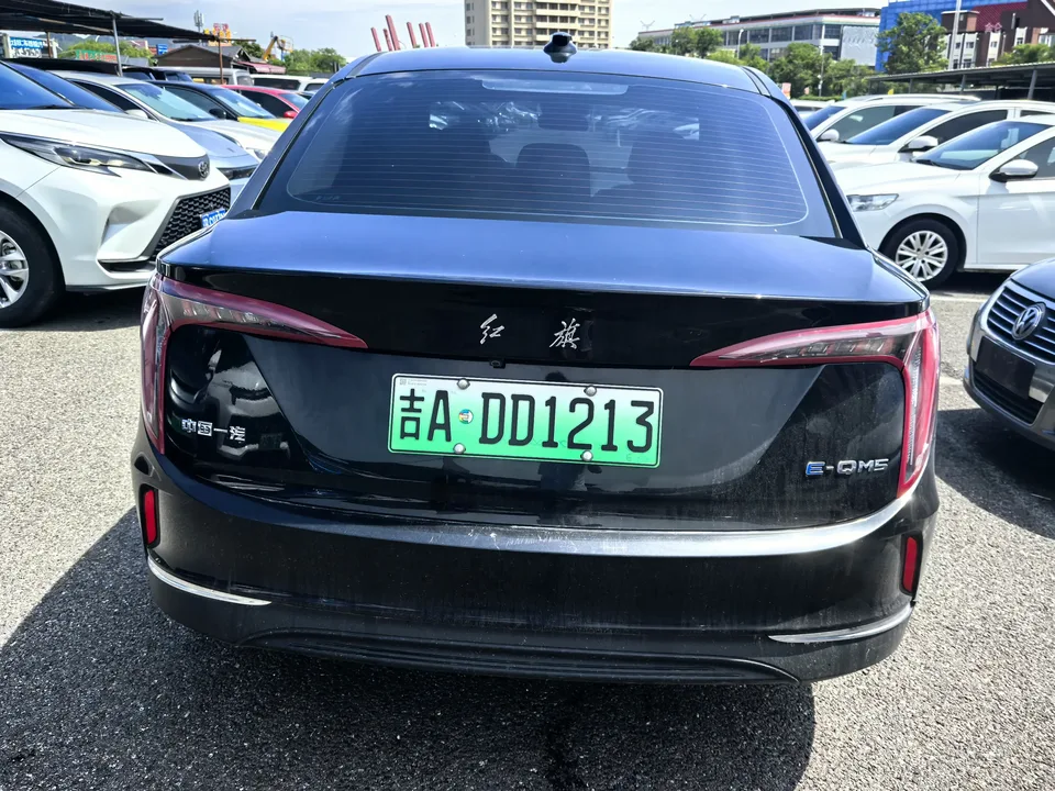 Hongqi E-QM5 Hongqi E-QM5 2024 450km travel version 100kW 2024 — thumbnail 2