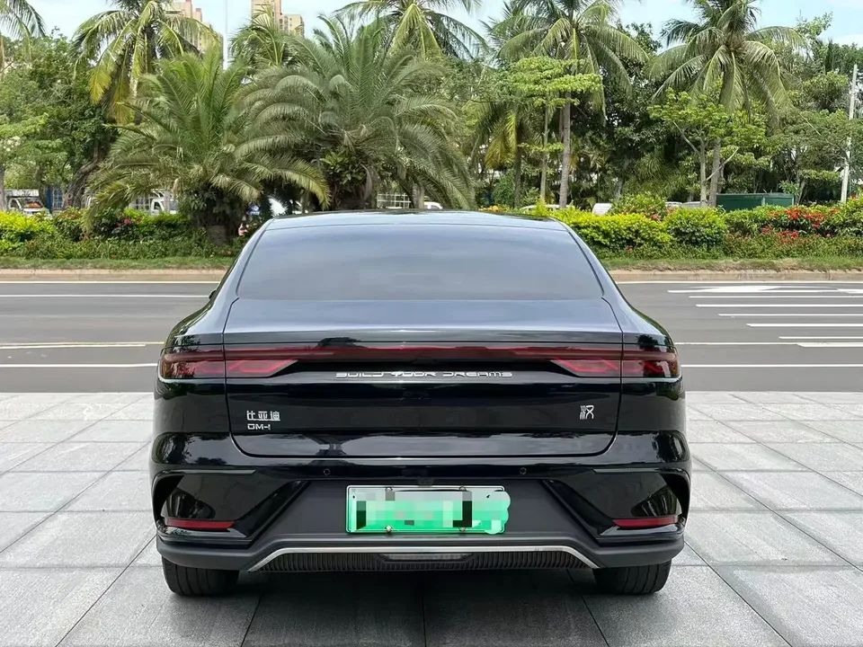 BYD Han DM Chinese DM 2022 DM-i 121KM Premium 2022 — thumbnail 2