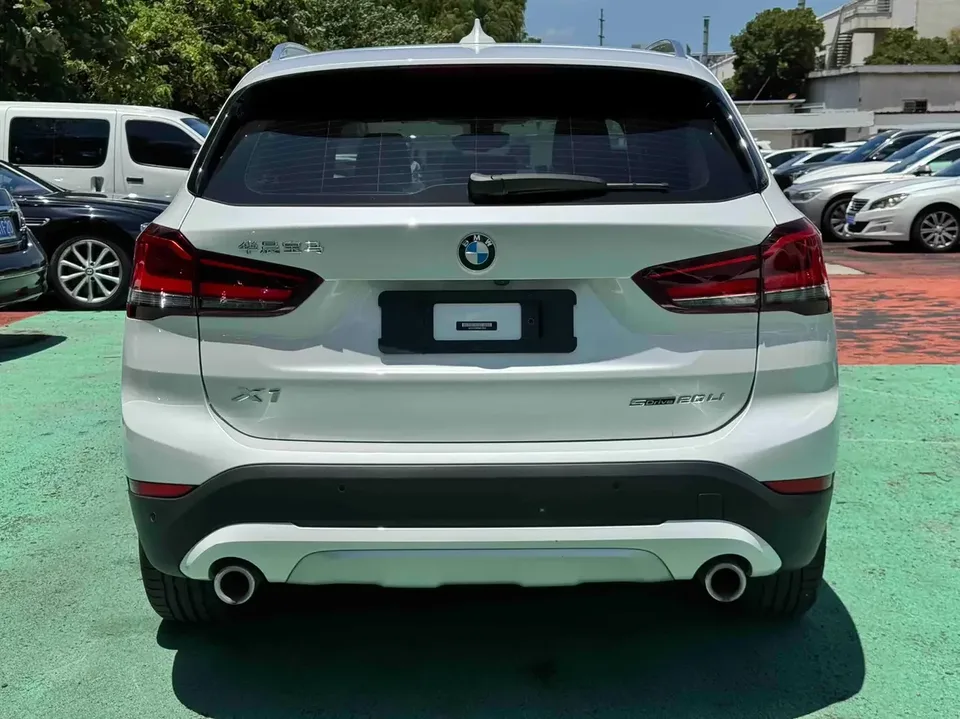 BMW X1 BMW X1 2022 sDrive20Li Fashion 2022 — thumbnail 2