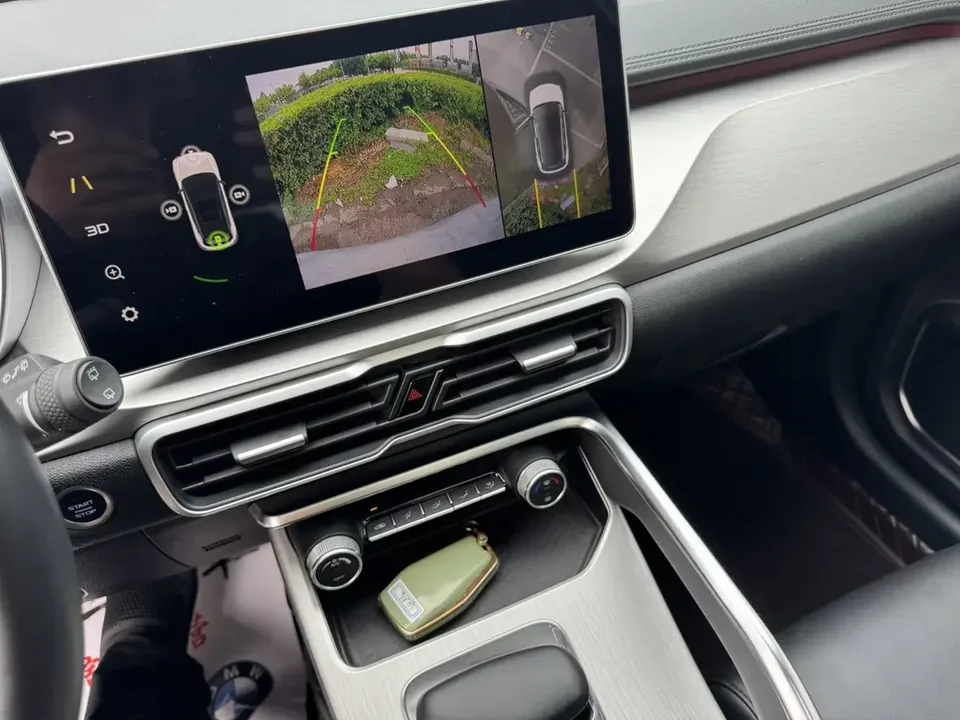 Geely Coolray SX11 Binyue 2021 240T DCT Diamond Edition 2022 — thumbnail 3