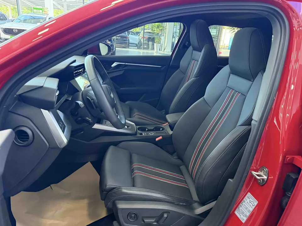 Audi A3 Audi A3 2022 Sportback 35 TFSI Stylish and sporty 2022 — thumbnail 5