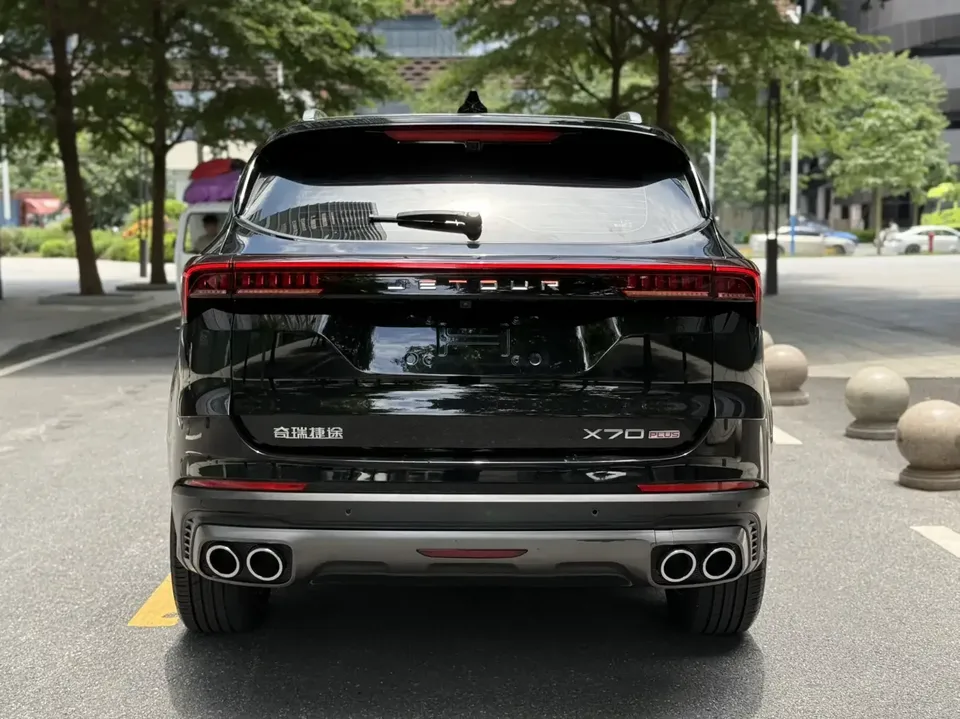 Jetour Jietu X70 PLUS Jietu X70 PLUS 2025 Champion Edition 1.5T DCT Champion MAX+ 5 Seaters 2025 — thumbnail 2