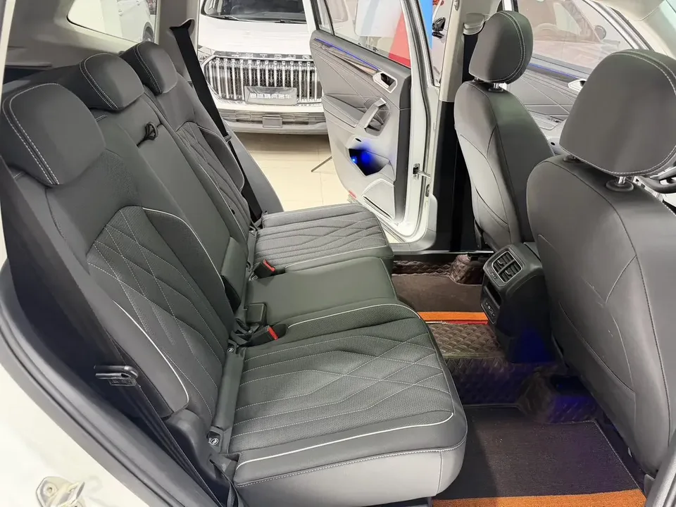 Volkswagen Tiguan L Tiguan L 2023 280TSI Limited Edition 2023 — thumbnail 4