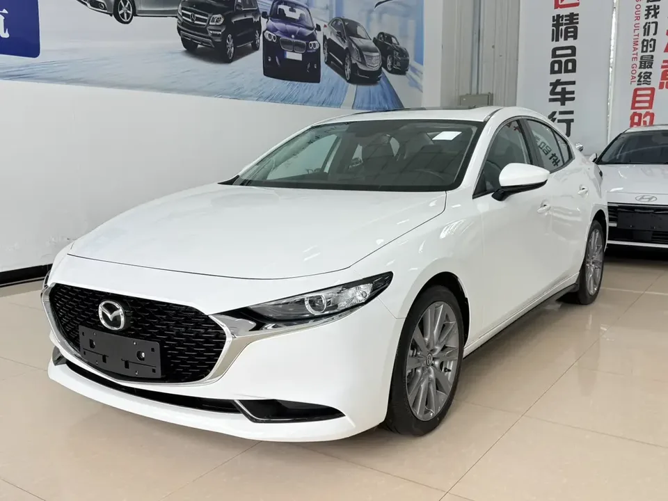 Mazda Axela Mazda3 Angkesela 2022 2.0L Automatic Elegant Edition 2022 — фото 1, купить с доставкой в Москву