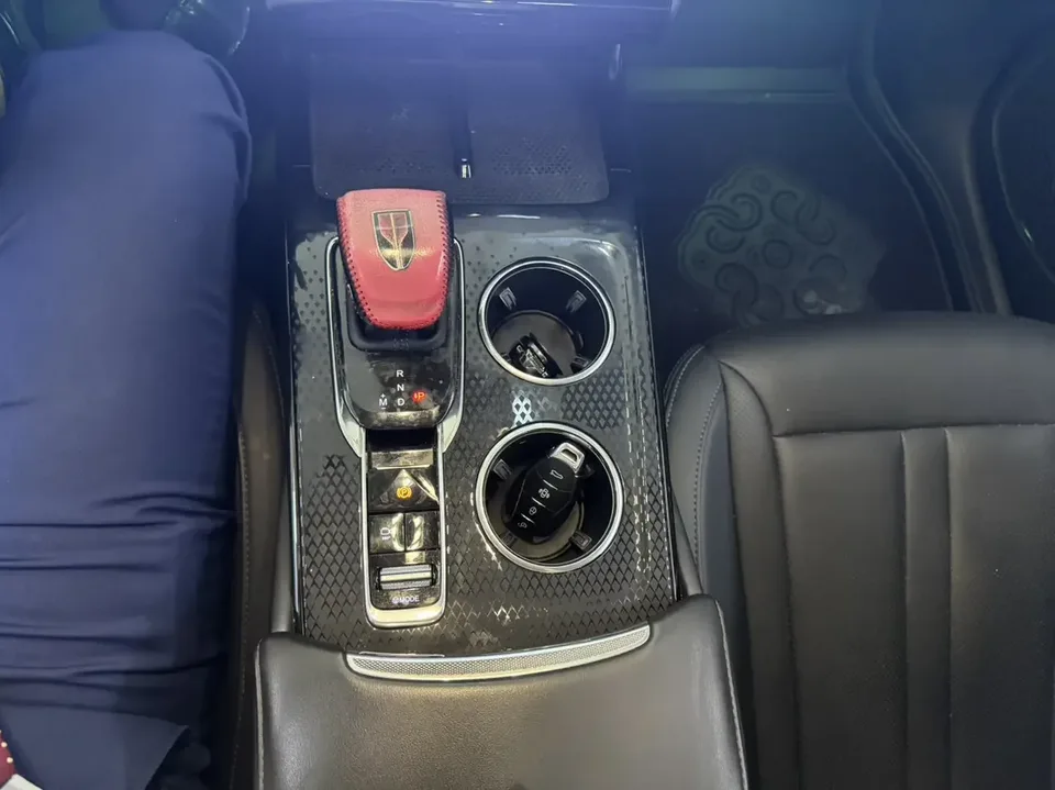 Hongqi HS3 Hongqi HS3 2023 1.5T Shanwei Edition 2023 — thumbnail 3