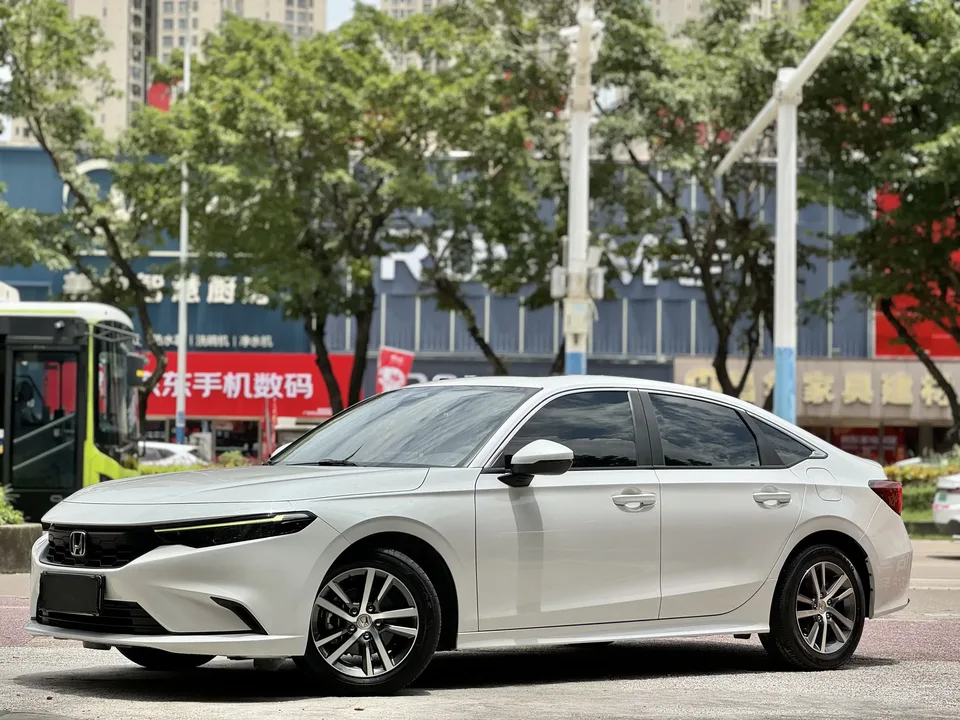 Honda Integra Style 2022 240TURBO CVT Tech Edition 2022 — thumbnail 3