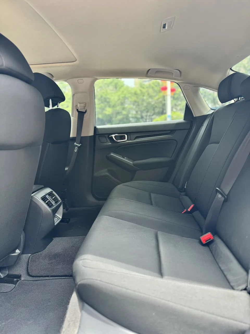Honda Integra Style 2022 240TURBO CVT Tech Edition 2022 — thumbnail 5