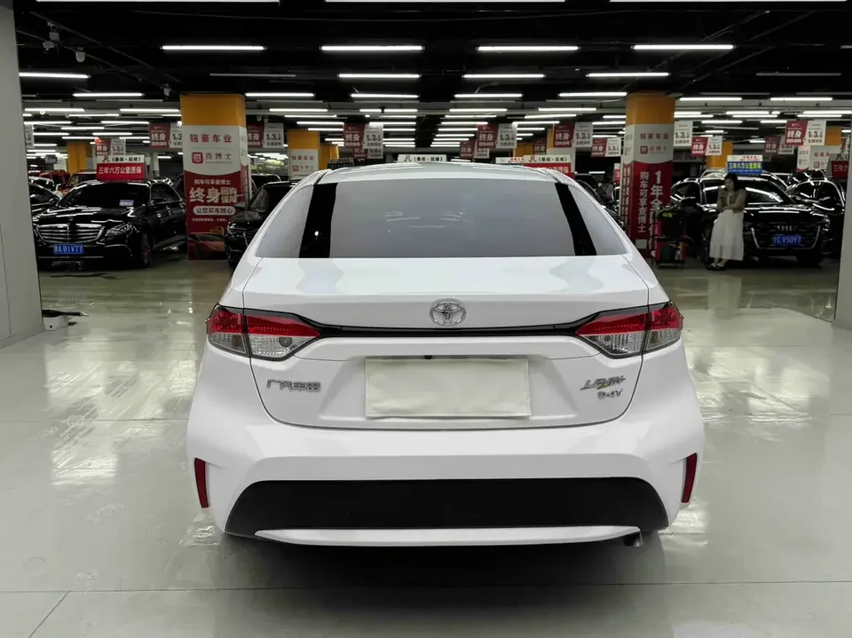 Toyota Levin Lei Ling 2022 185T CVT Deluxe Edition 2022 — thumbnail 2