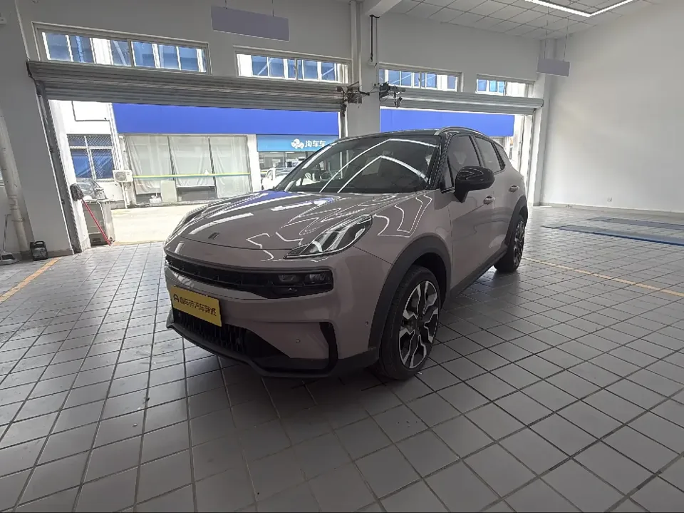 Lynk & Co 06 Lynk & Co 06 2023 Remix 1.5T Shero 2023 — photo 1, buy with delivery to Moscow