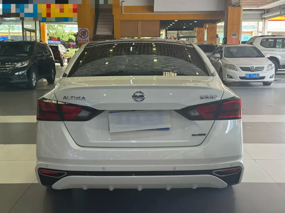 Nissan Altima Sound of nature 2021 2.0L XL Comfort Edition 2022 — thumbnail 5