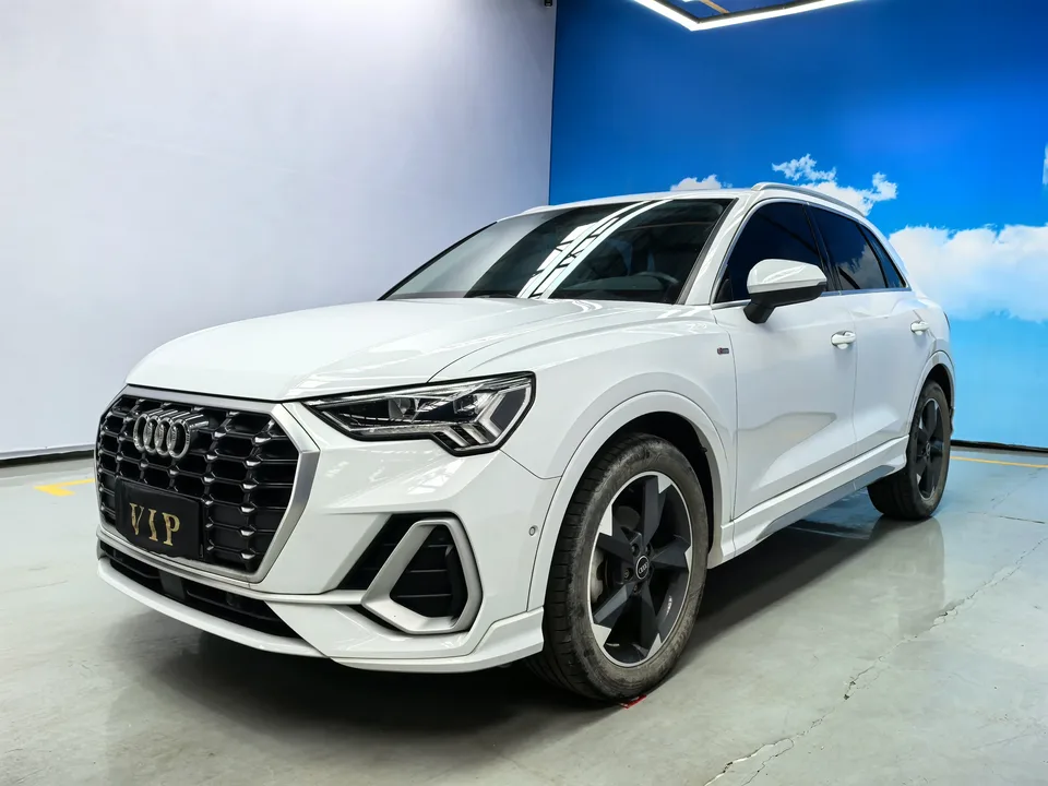 Audi Q3 Audi Q3 2022 35 TFSI Stylish Dynamic 2022 — фото 1, купить с доставкой в Москву
