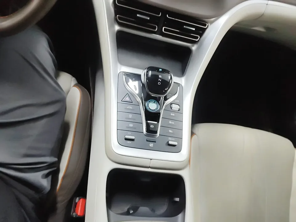 BYD Song Pro DM Song Pro DM 2022 DM-i 110km Flagship 2022 — thumbnail 4
