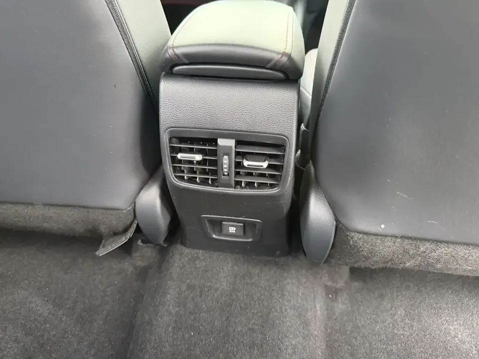 Toyota Levin Lei Ling 2022 185T CVT Sports Edition 2022 — thumbnail 4