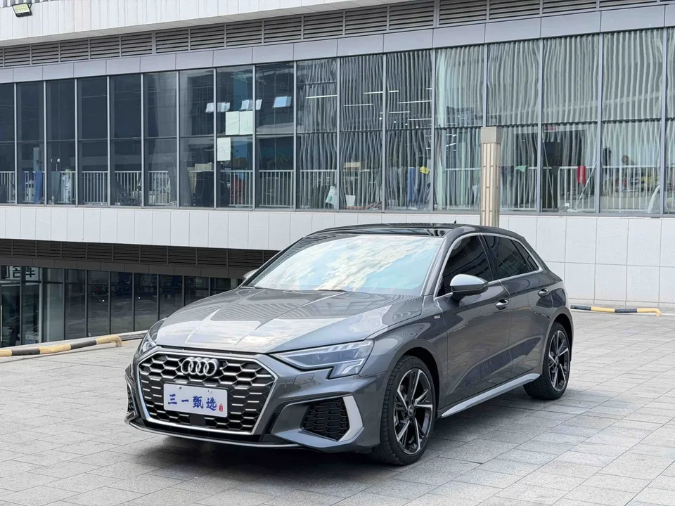 Audi A3 Audi A3 2022 Sportback 35 TFSI Stylish and sporty 2022 — photo 1, buy with delivery to Moscow