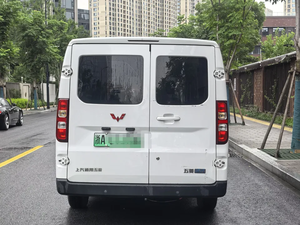 Wuling Yangguang Wuling Yangguang 2024 300km Comfortable Bus Version 75kW 2024 — thumbnail 2
