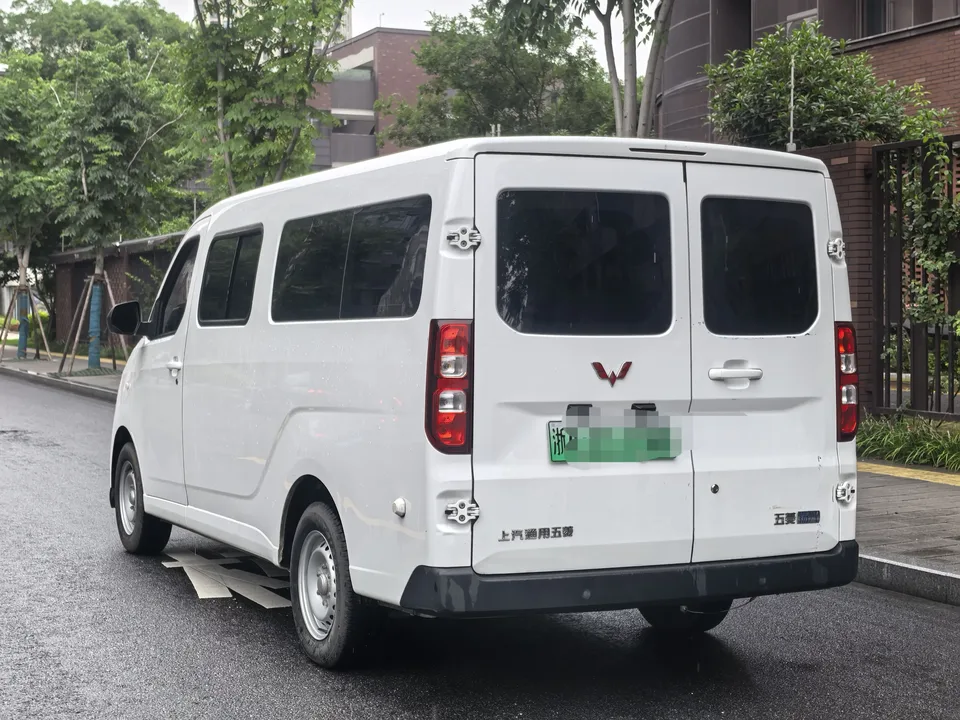Wuling Yangguang Wuling Yangguang 2024 300km Comfortable Bus Version 75kW 2024 — thumbnail 4