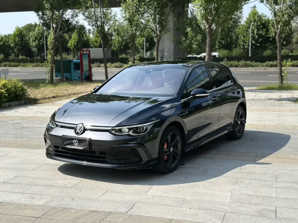 Volkswagen Golf golf 2021 280TSI DSG R-Line 2022 — photo 1, buy with delivery to Moscow